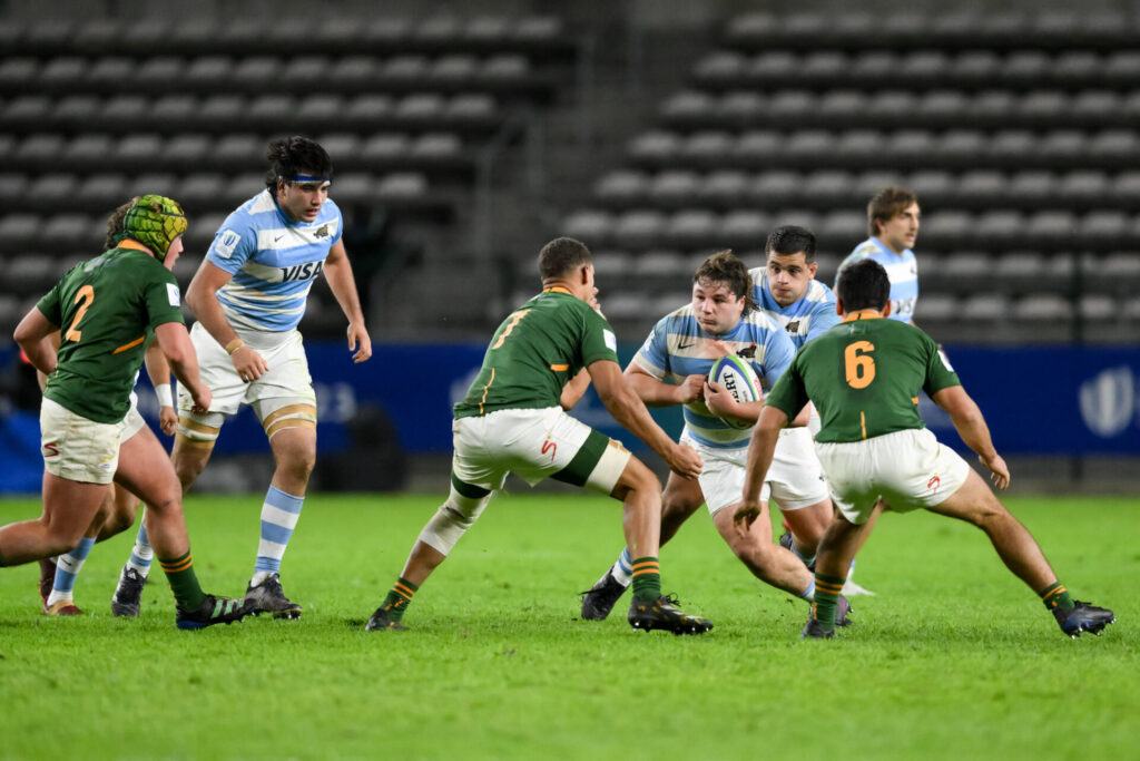 Los Pumitas cayeron ante el local y deben jugar por la permanencia