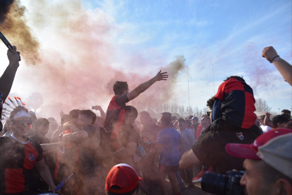 Cacique ganó y ascendió al Top 10 de Oro