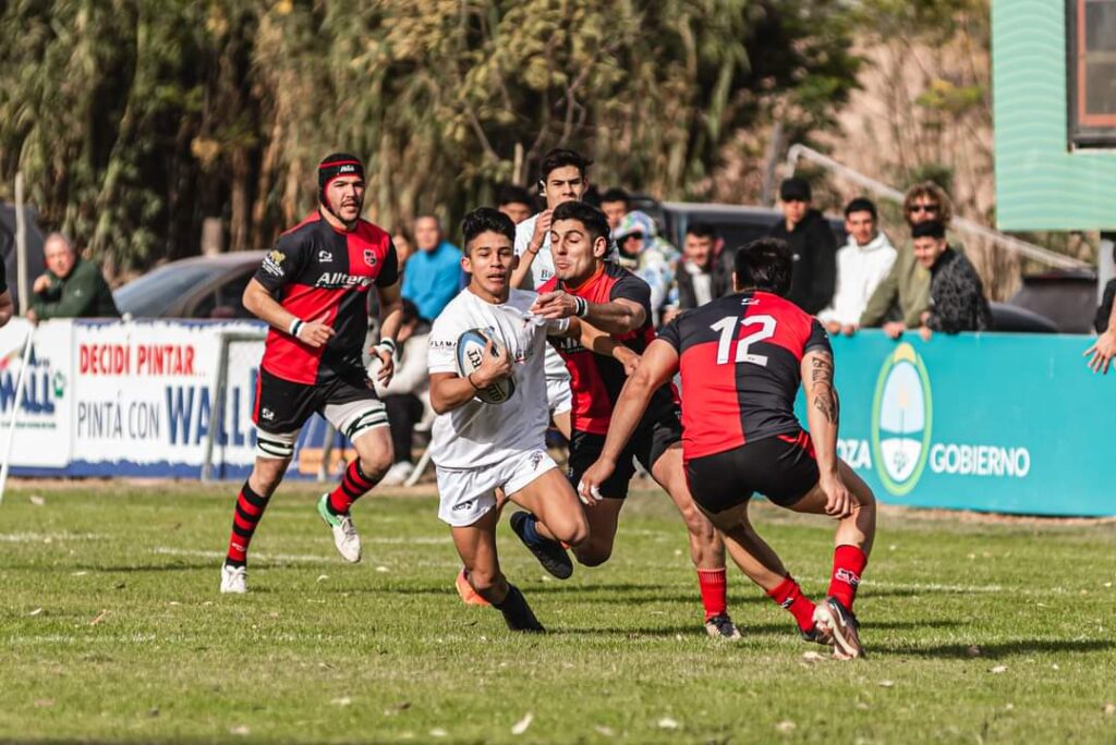 Los Conejos ganaron y ascendieron al Top 10 de Oro
