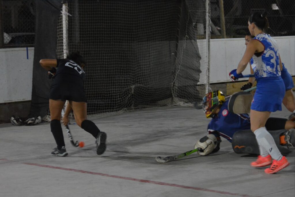 Triunfos de Comunitarias, Cementeras y Celestes en el segundo encuentro del Torneo de Hockey Pista