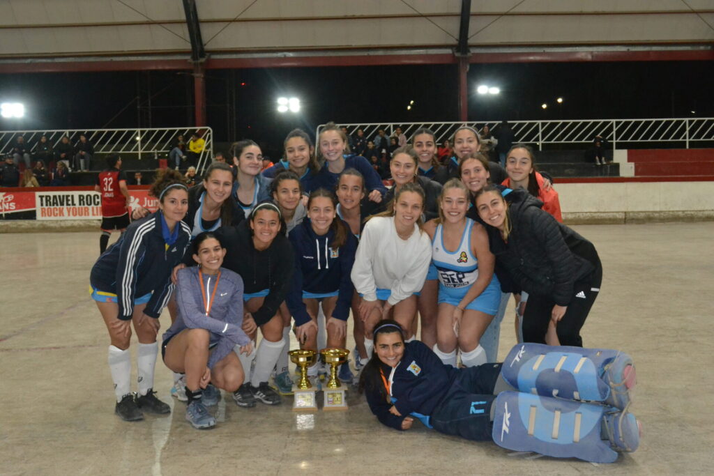 La Primera de Universidad campeona del Hockey Pista 2023