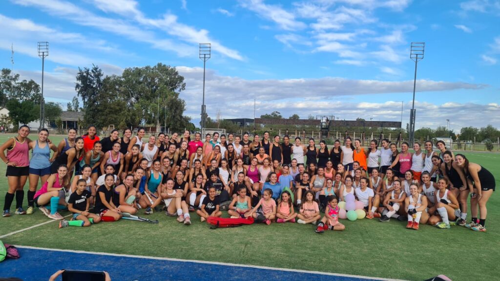 Universitario comenzó su proyecto de hockey para este 2024